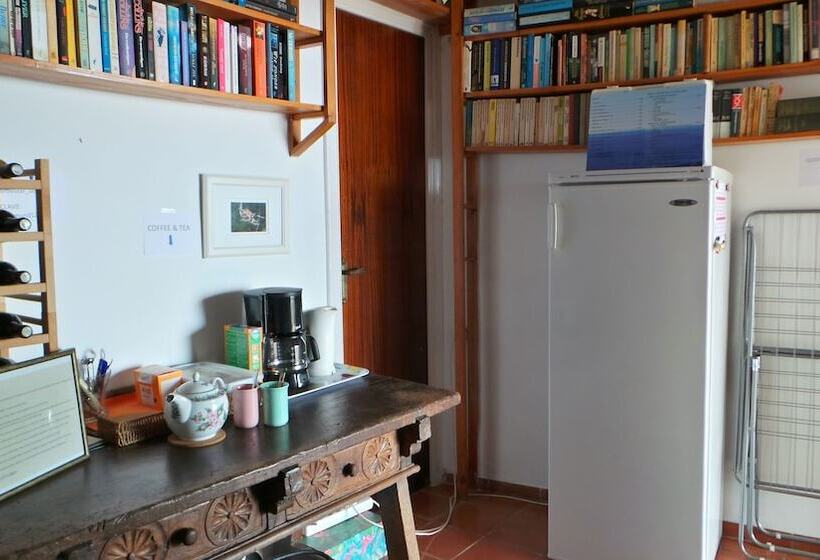 تختخواب و صبحانه La Roqueta