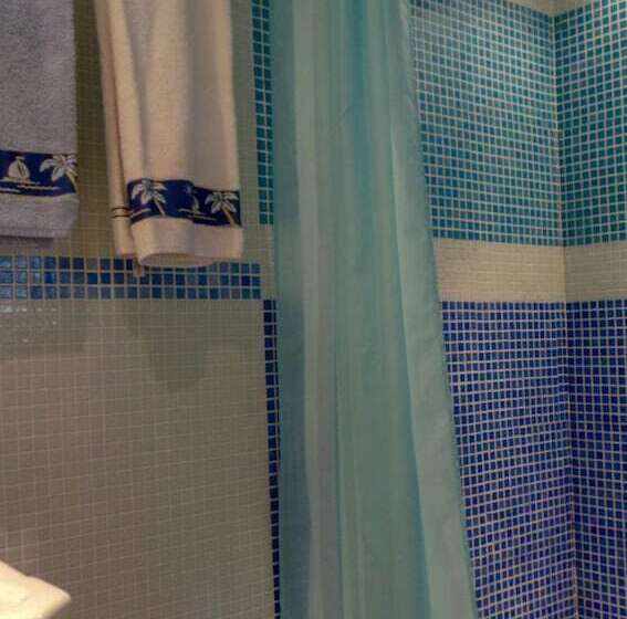 تختخواب و صبحانه La Roqueta