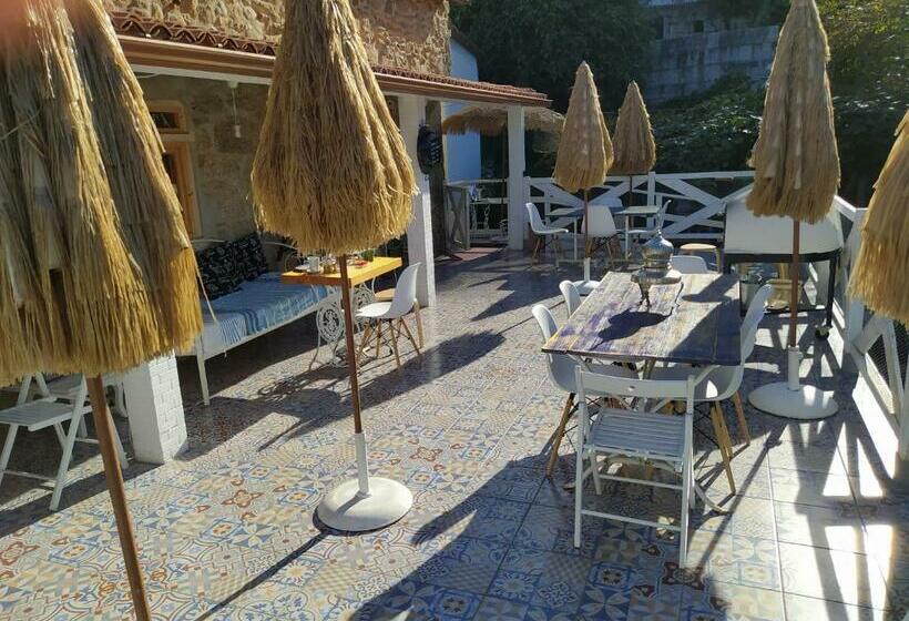 مبيت وإفطار Madeinfofan Suite Rural Con Jardín