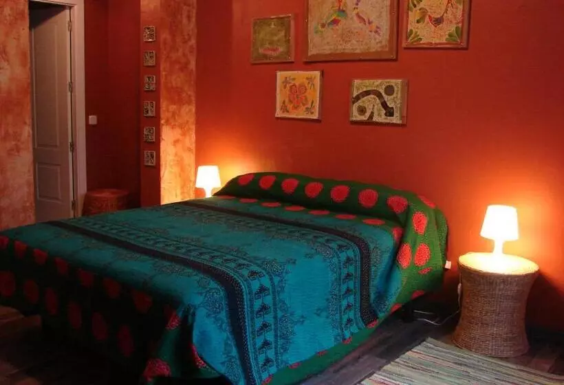 Hostal Artistic B&b