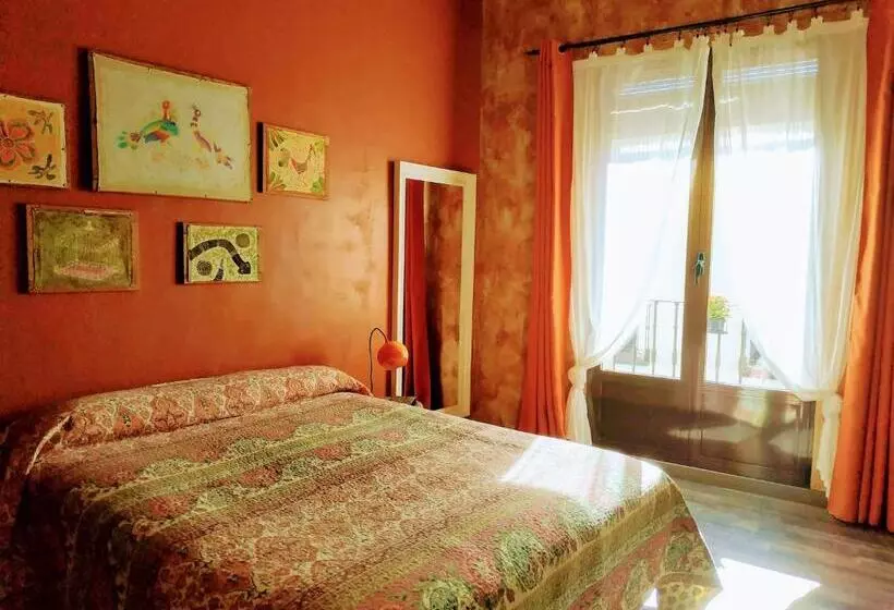 Hostal Artistic B&b