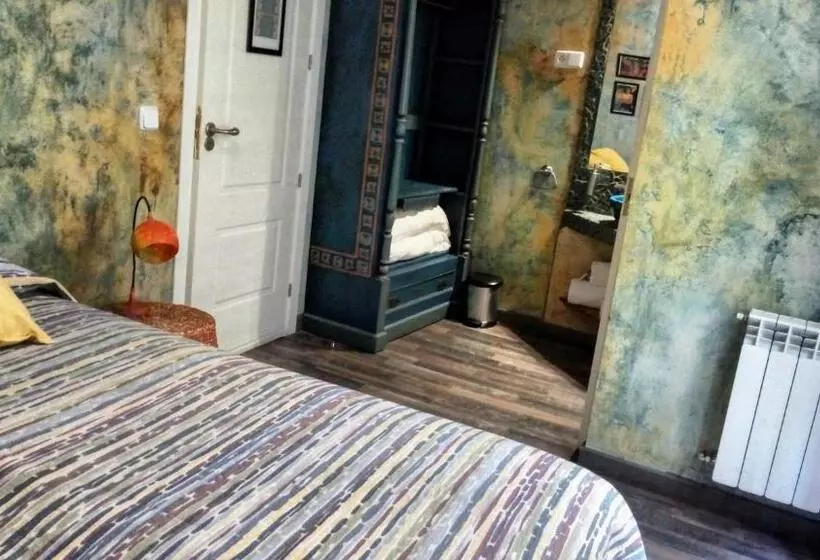 Hostal Artistic B&b