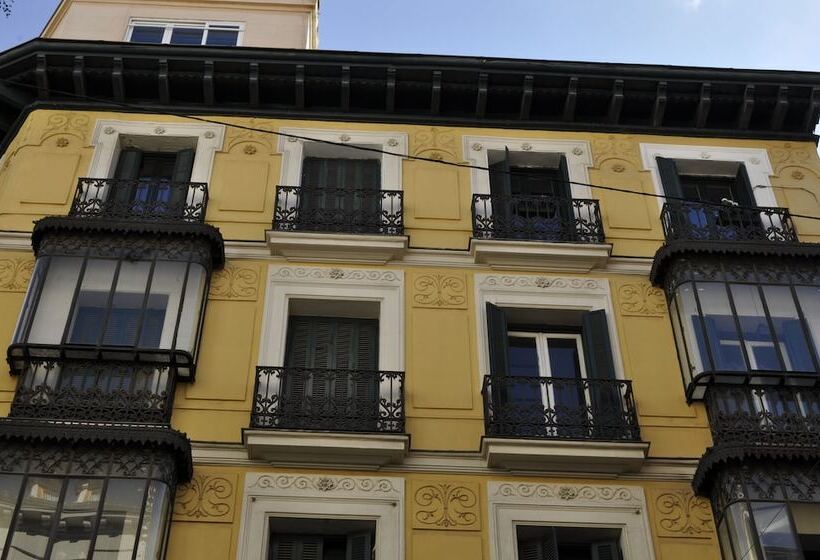 مسافرخانه Madridcito