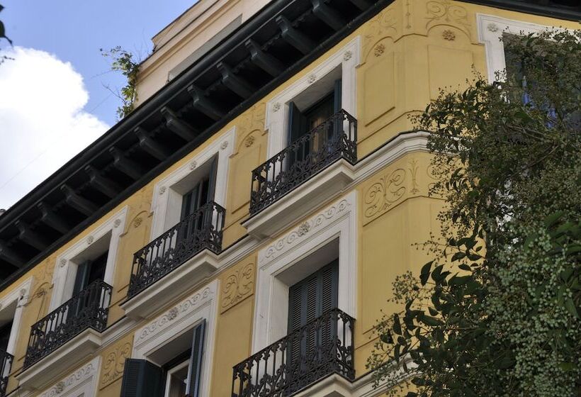 مسافرخانه Madridcito