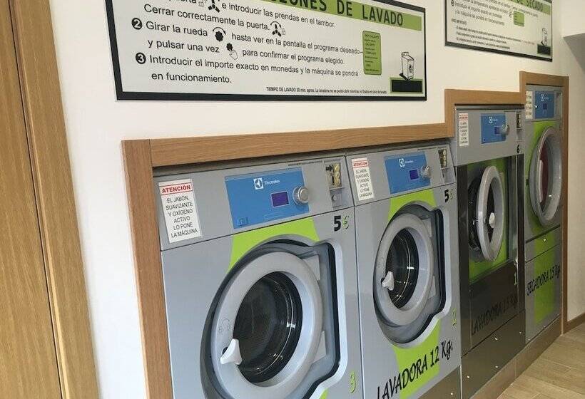 Hostal Plaza Del Pilar