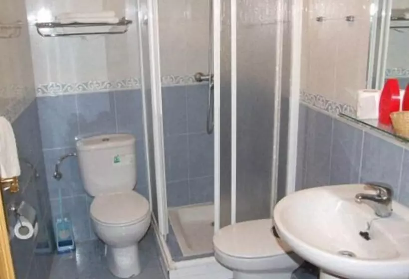 Hostal Plaza Del Pilar