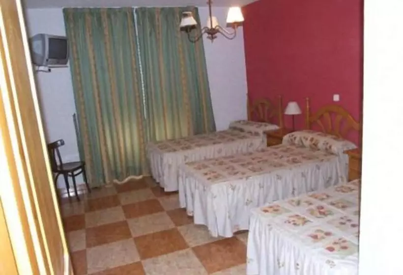 Hostal Plaza Del Pilar