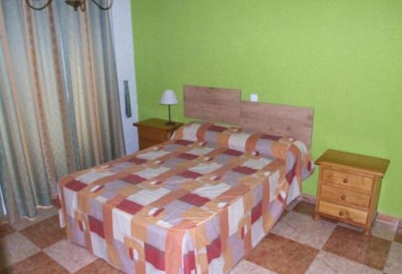 Hostal Plaza Del Pilar