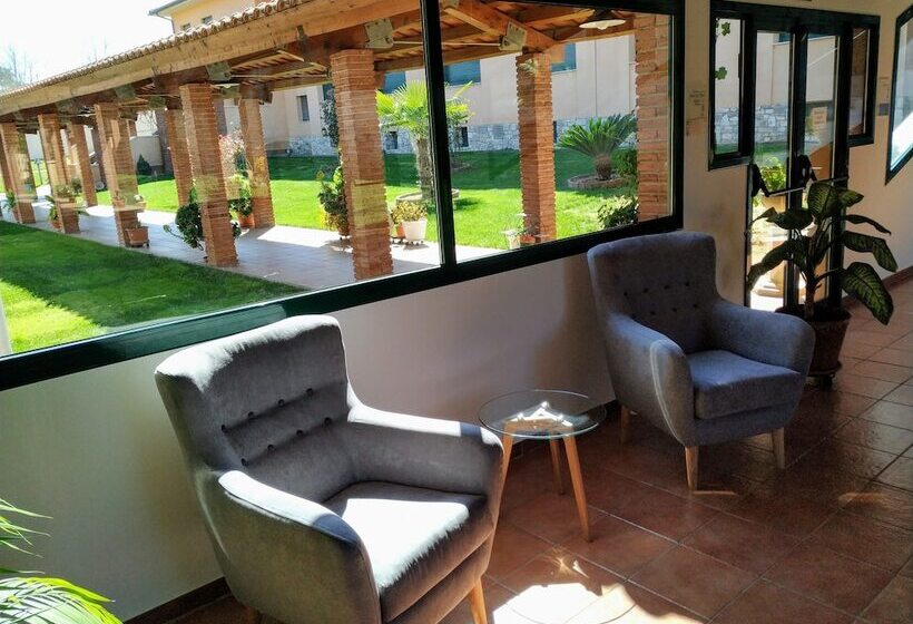 هتل Casa Santa Elena