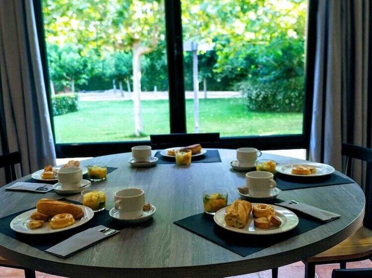 هتل Casa Santa Elena