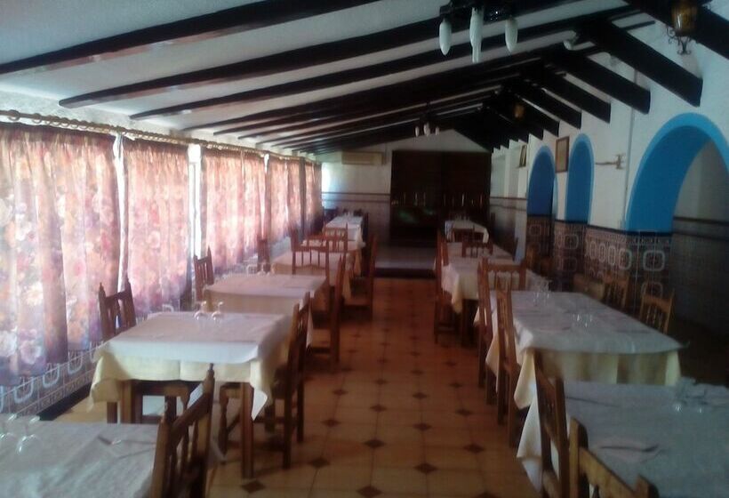 هتل Hostal El Molino