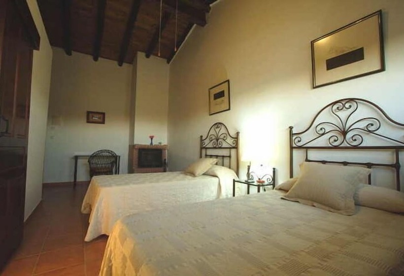 بنسيون Finca Las Gamitas