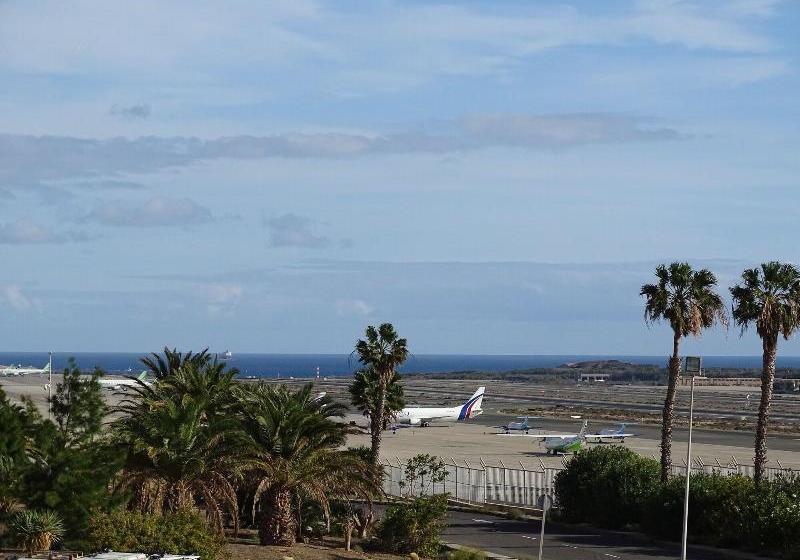 Rickaty Lodge Bed And Breakfast, Hotel De Aeropuerto, Plane Spotting Hotel, Las Palmas Airport, Gran