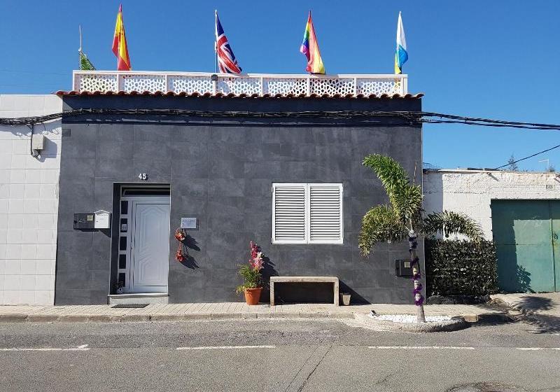 Rickaty Lodge Bed And Breakfast, Hotel De Aeropuerto, Plane Spotting Hotel, Las Palmas Airport, Gran