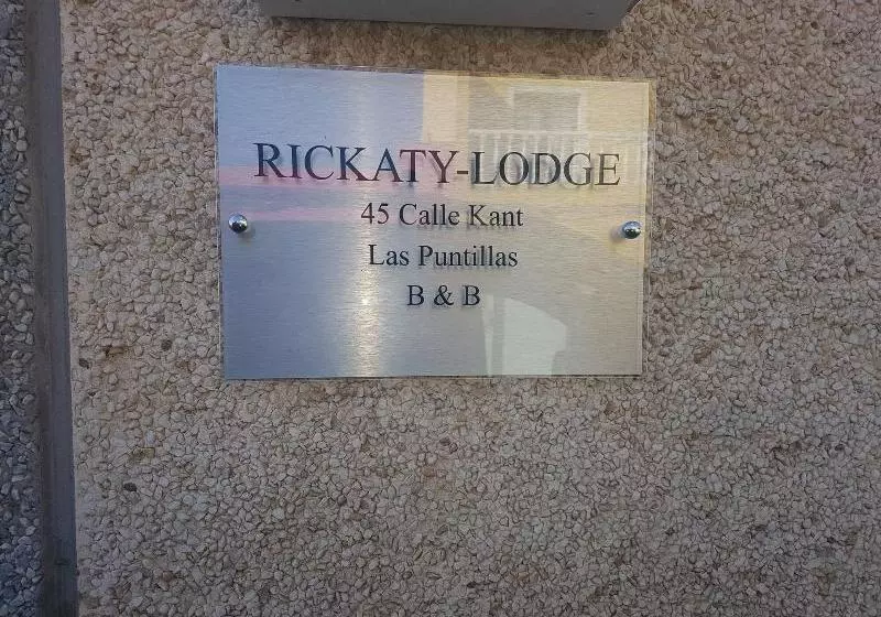 Rickaty Lodge Bed And Breakfast, Hotel De Aeropuerto, Plane Spotting Hotel, Las Palmas Airport, Gran