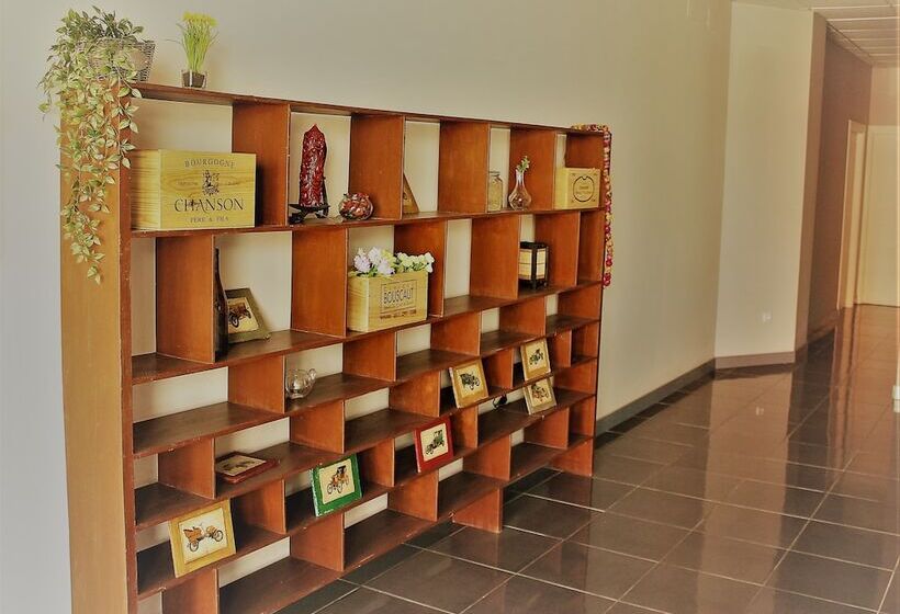 Albergue Galanas Hostel