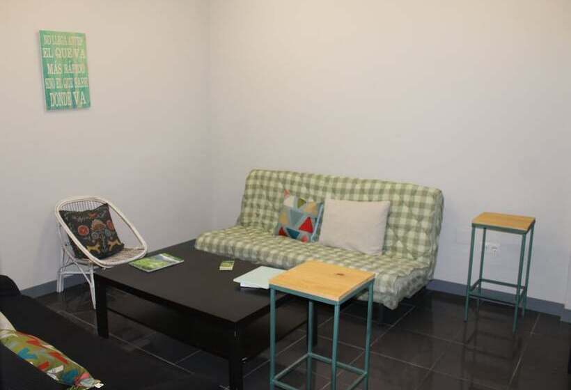 Albergue Galanas Hostel