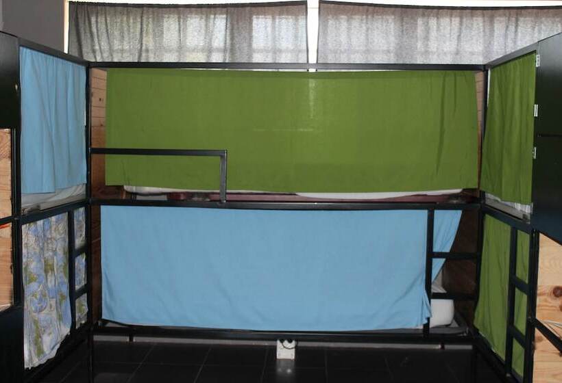 Albergue Galanas Hostel