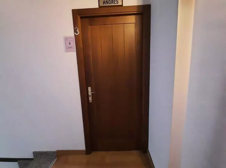 ユースホステル La Casa De Mi Abuela