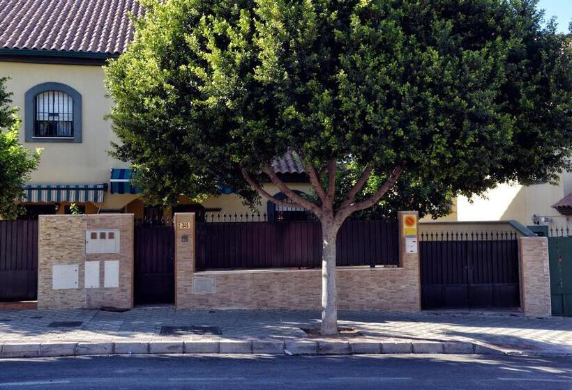 Wonderstays Chalet El Naranjo