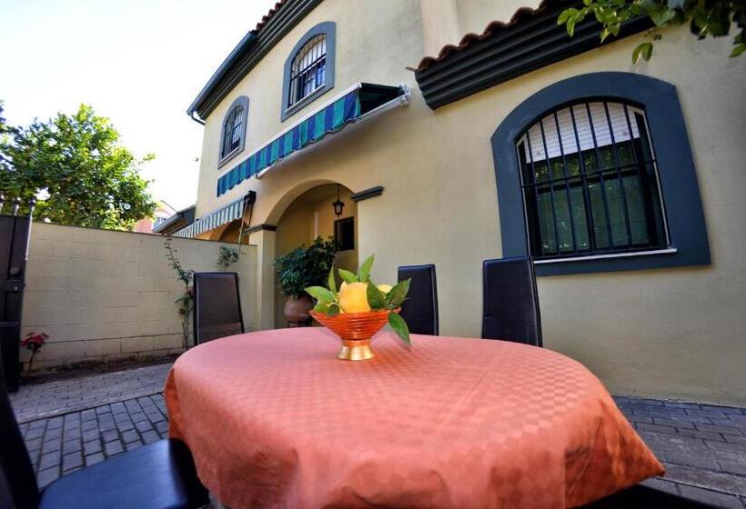 Wonderstays Chalet El Naranjo