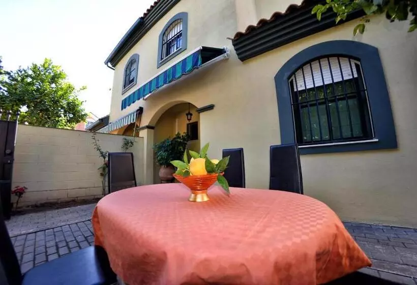 Wonderstays Chalet El Naranjo