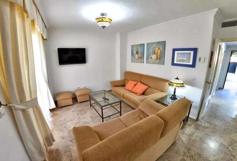 Wonderstays Chalet El Naranjo