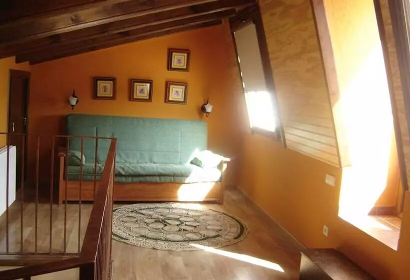 Hostal Casa Laure Y Mª Jose