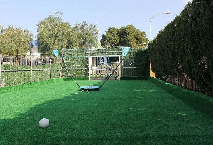 هتل Camping Tauro