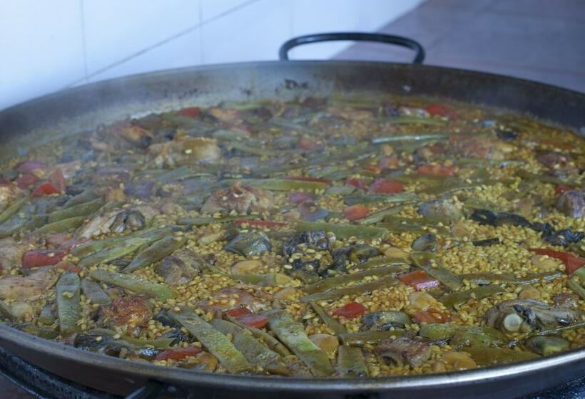 هتل Camping Tauro