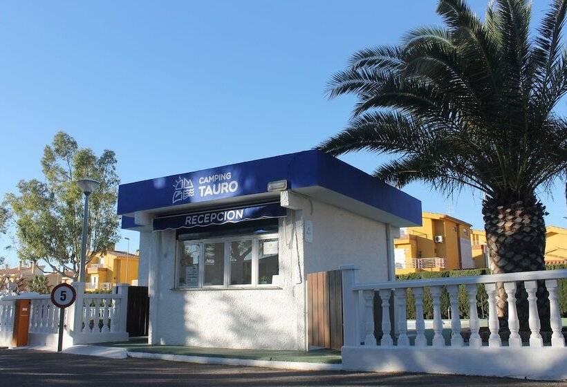 هتل Camping Tauro