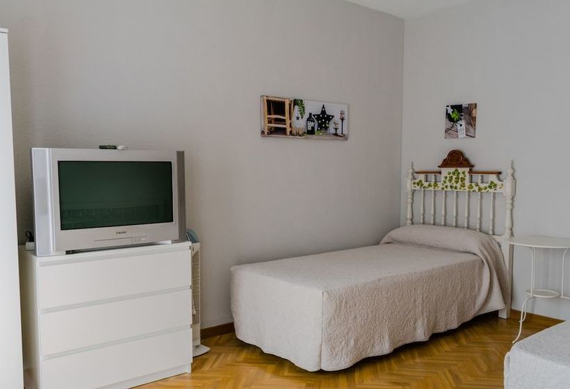 Отель Hospedería Goroca