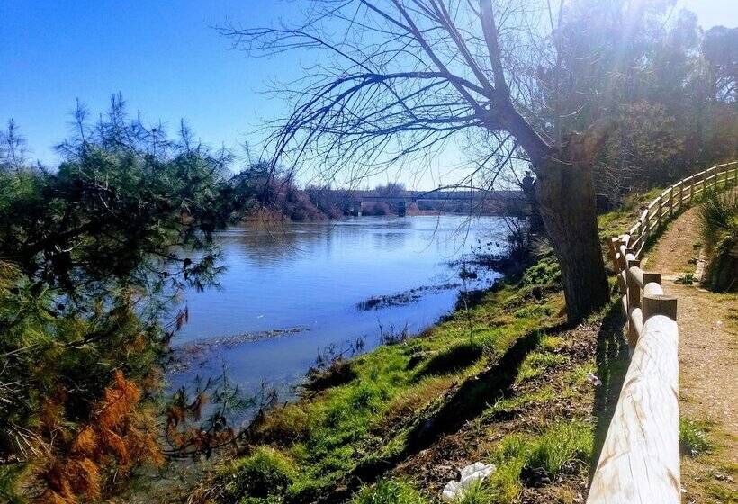 膳宿费 Posada La Reja