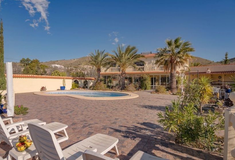 Villa Las Brujas De La Suerte