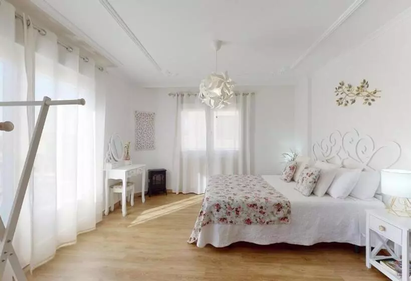 Apartamentos Oncemolinos Con Desayuno