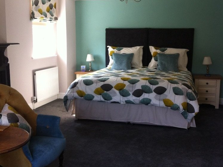 Bed and Breakfast Chimneys