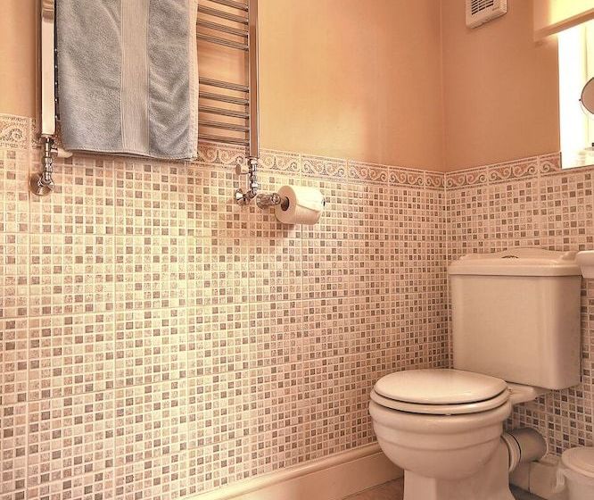 Bed and Breakfast Chimneys