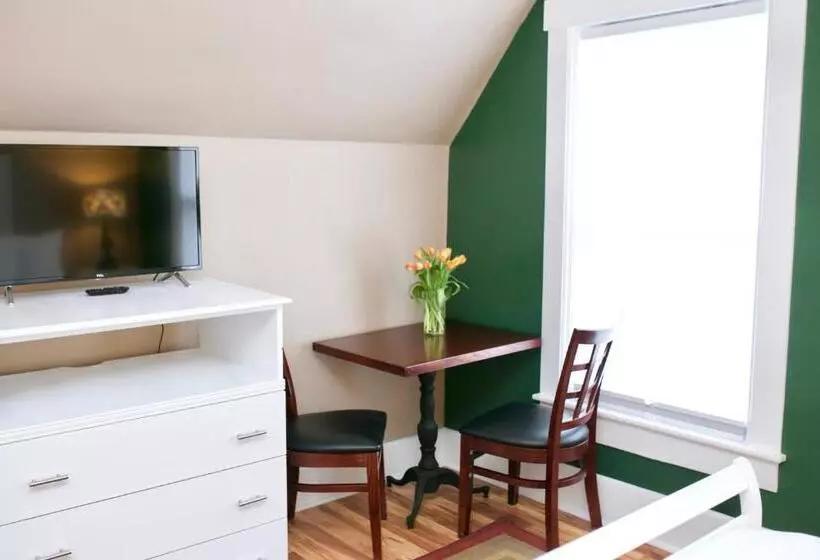 Aamiaismajoitus (B&B) Inn At Kampfires