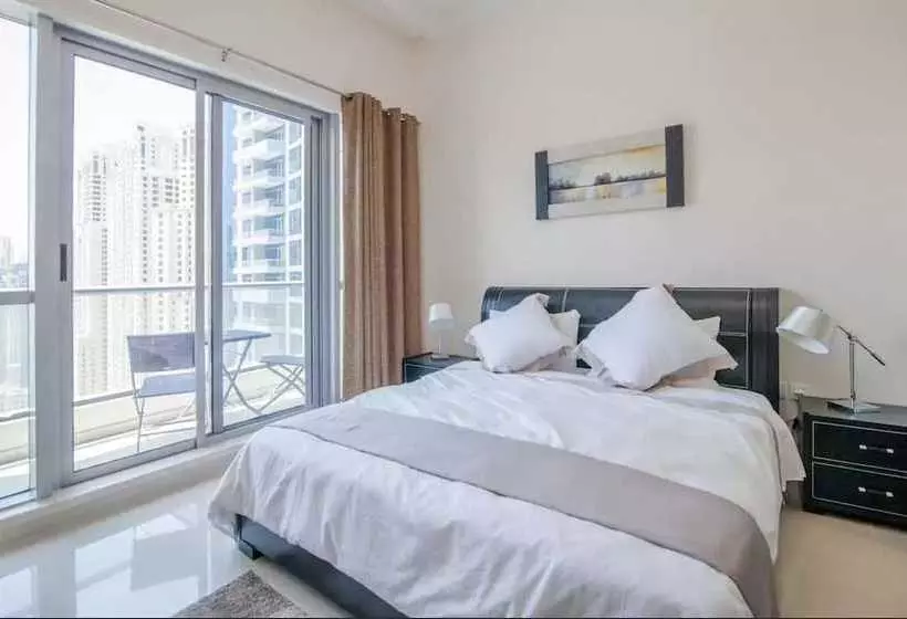 Driven Holiday Homes  Bay Central