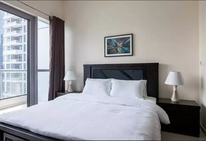 Driven Holiday Homes  Bay Central