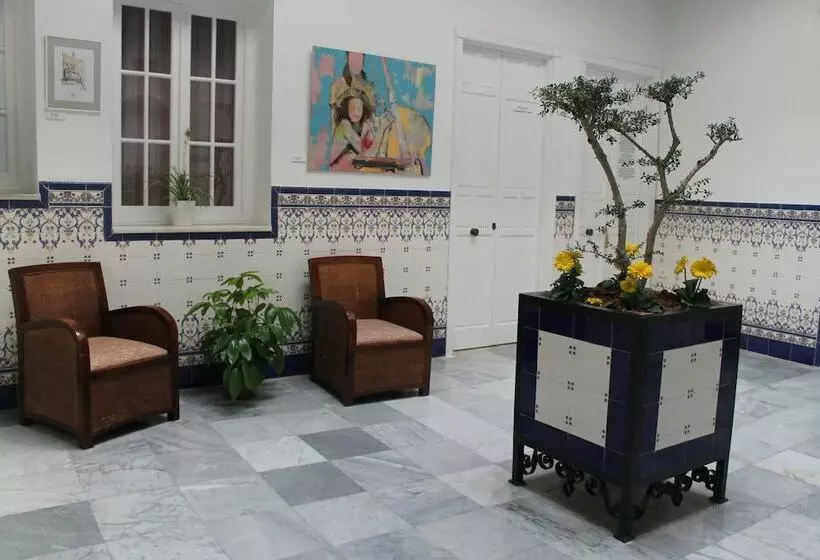 Hostal Puerta De Arcos