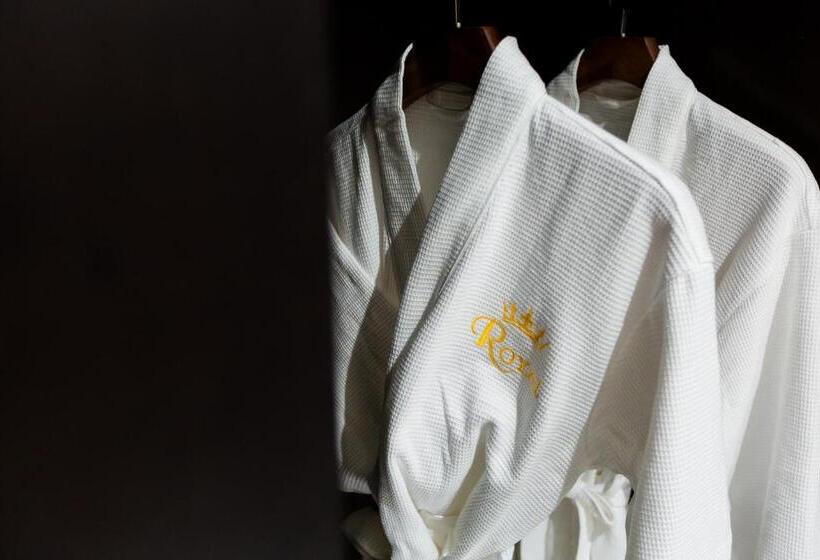 هتل Royal Quang Binh