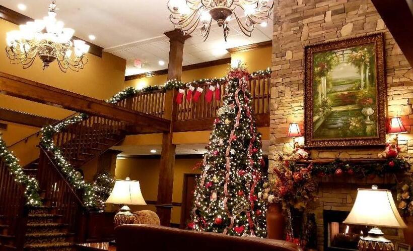 Отель The Lodge At Flat Rock