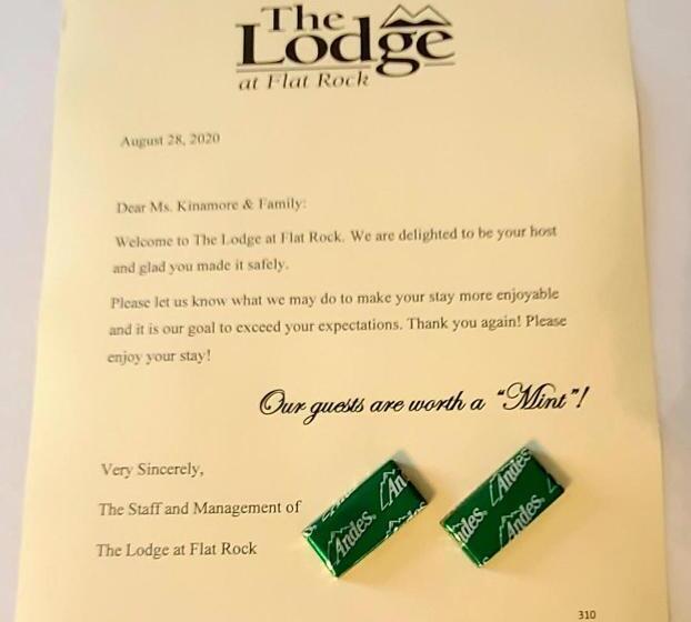 Отель The Lodge At Flat Rock