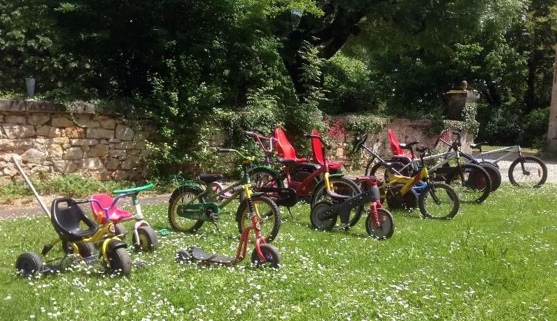 Le Pavillon De St. Agnan