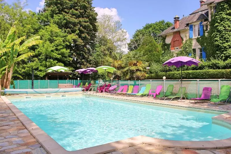 Le Pavillon De St. Agnan