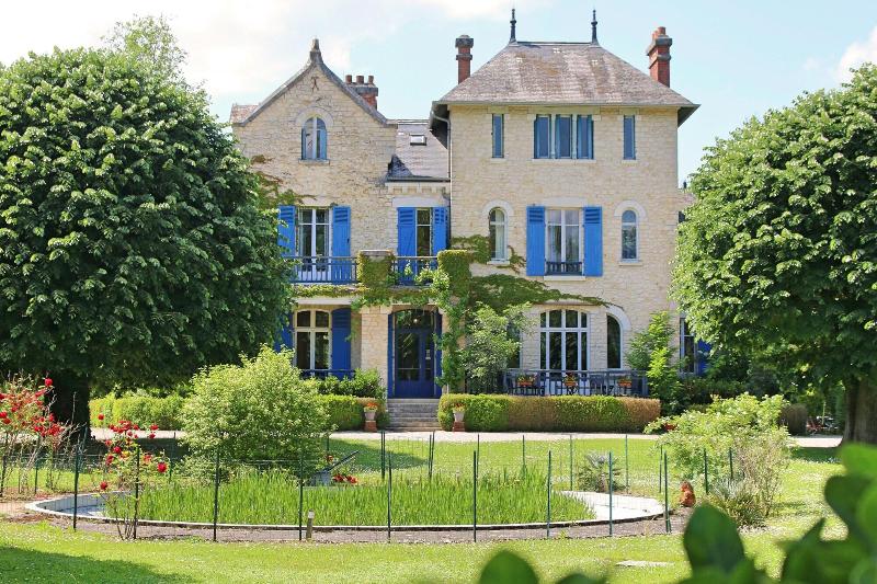 Le Pavillon De St. Agnan