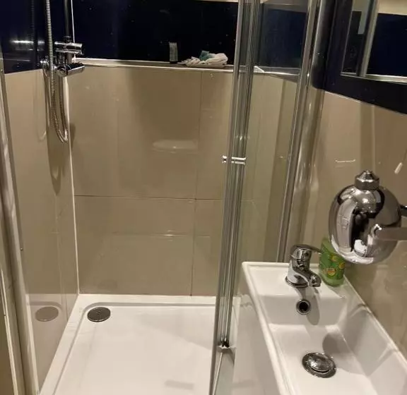 پانسیون Abbey Canterbury