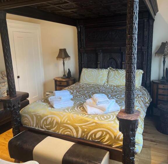 بنسيون Abbey Canterbury