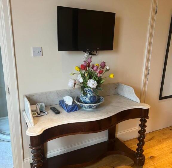 بنسيون Abbey Canterbury